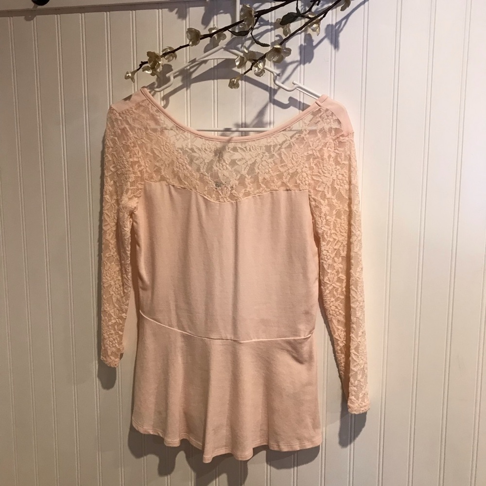 Express Lace 3/4 Sleeve Peplum Top